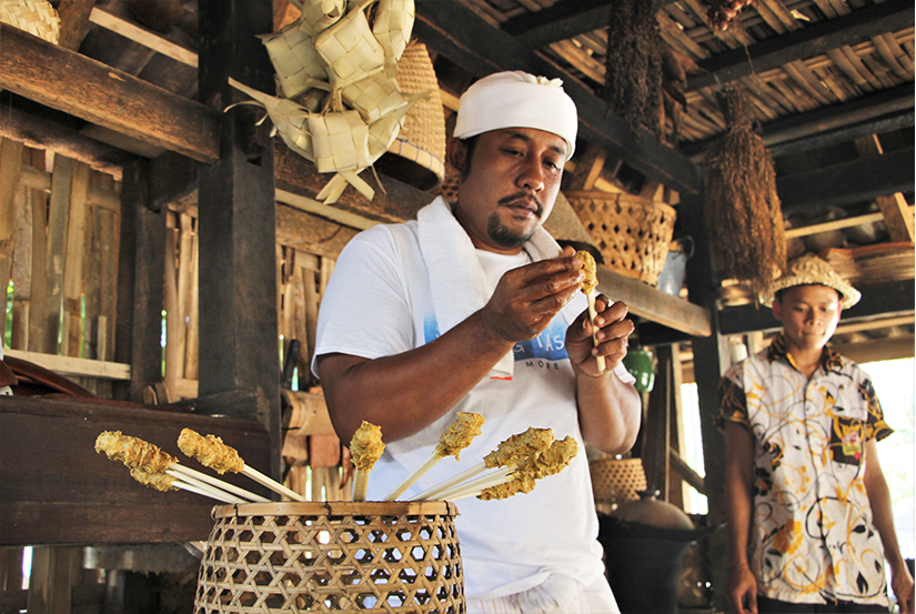 Chef Don Raree cooking a lovely lunch at village Desa Les