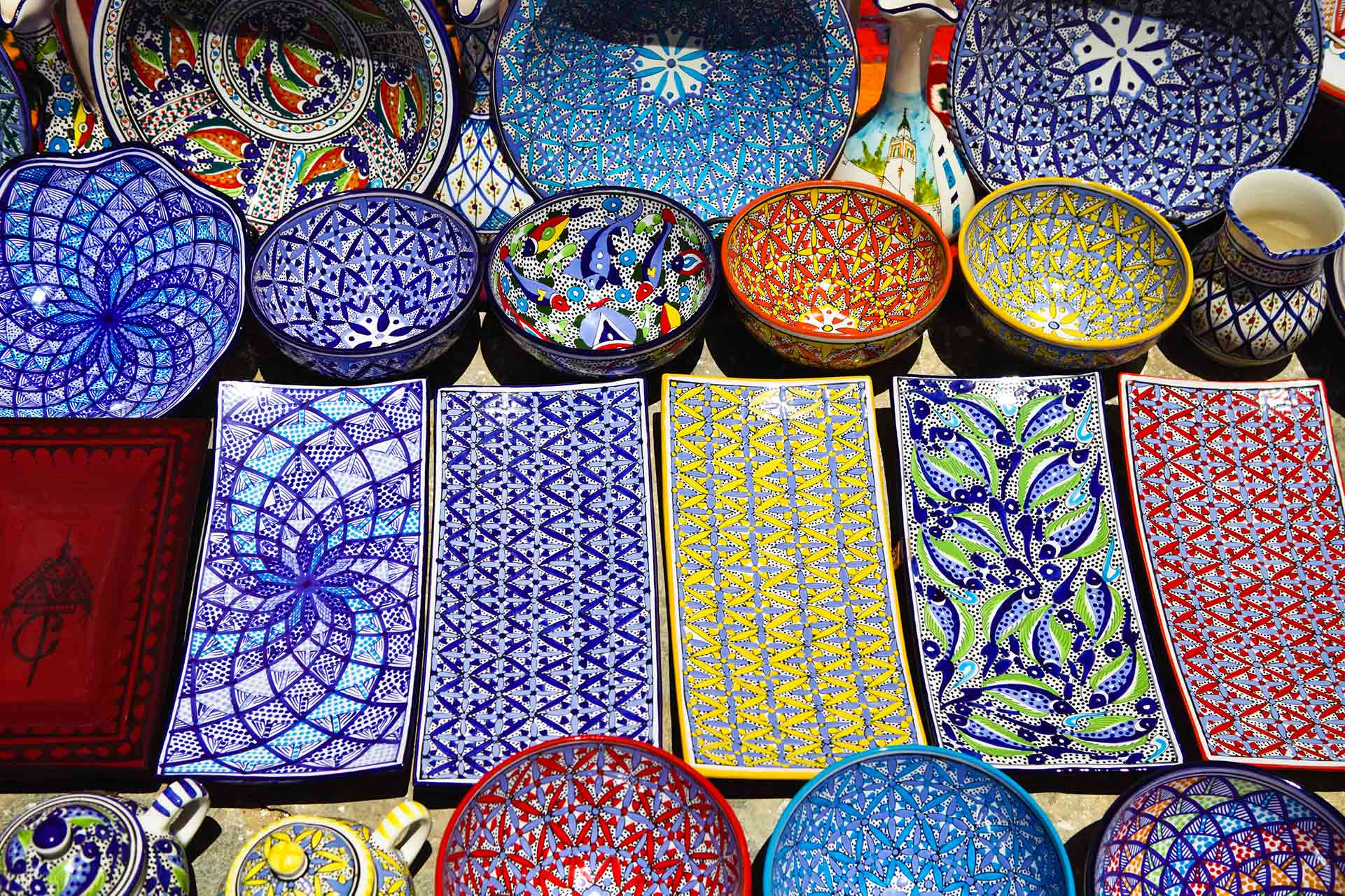 Traditional clay goods in shop in the medina of Tunis,Tunisia