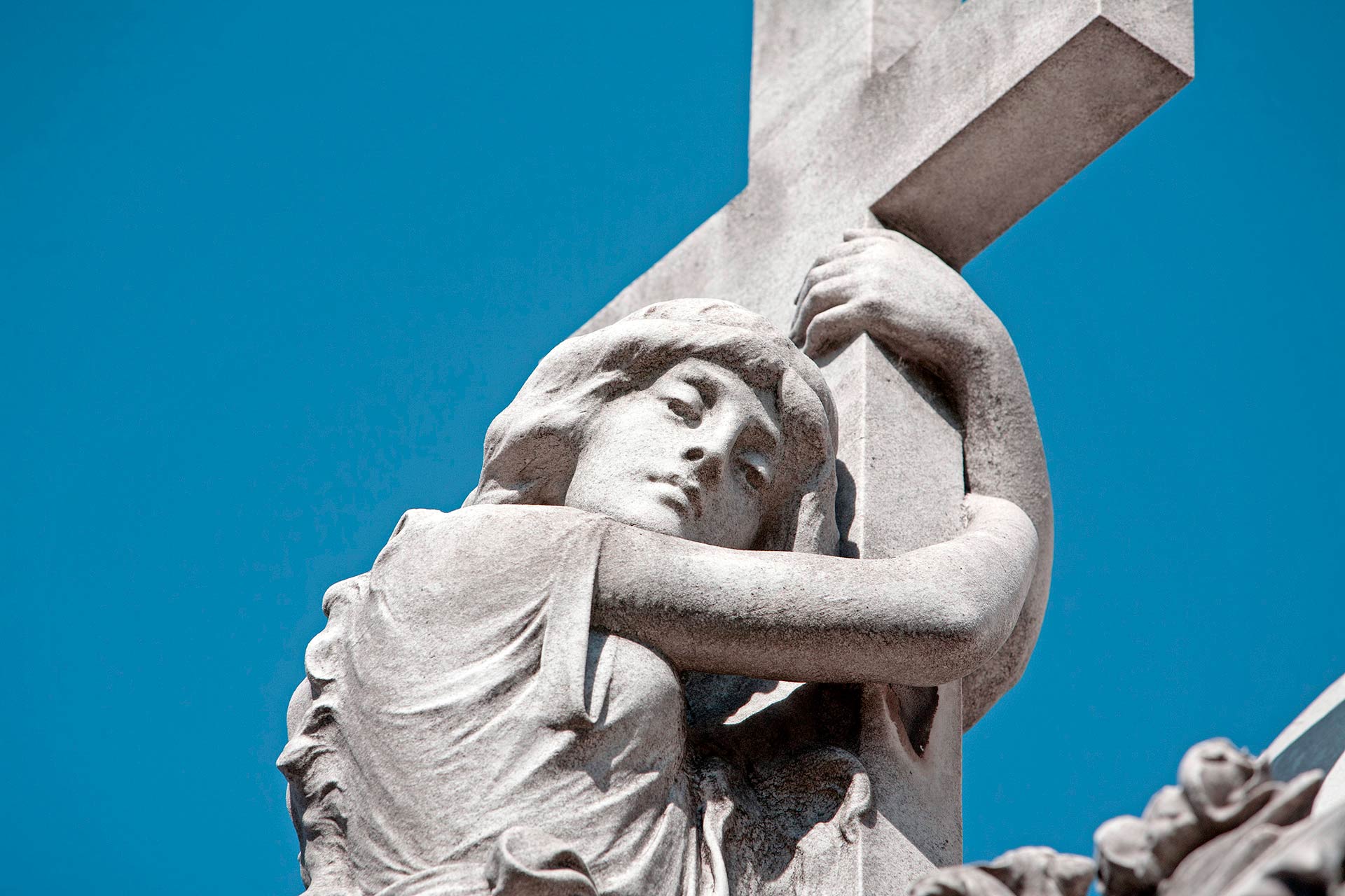 Angel atop a mausoleum at the Cementerio de la Recoleta, Buenos Aires, Capital Federal, Argentina
