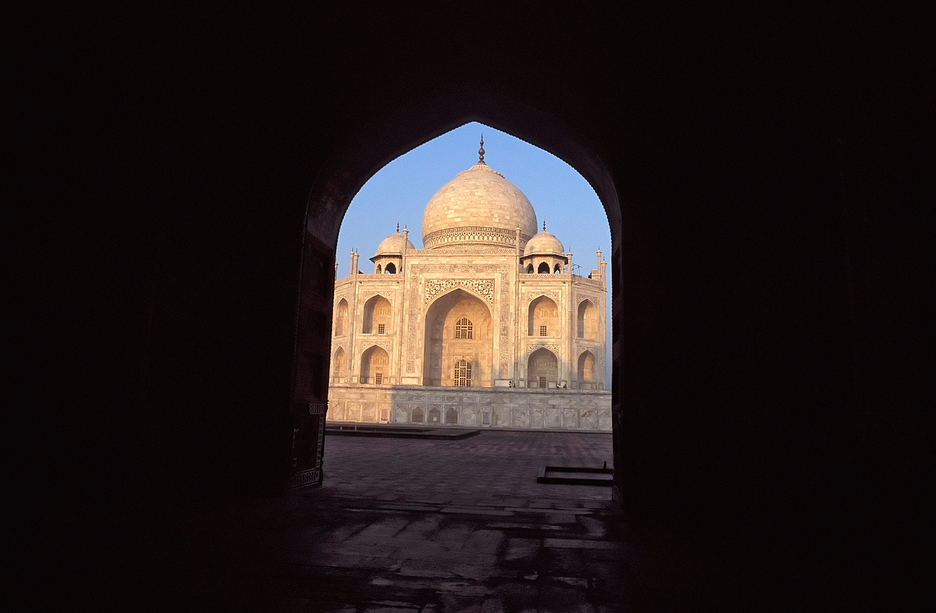 Taj Mahal, as seen from an archway at the lateral mosque, Agra, Uttar Pradesh, India