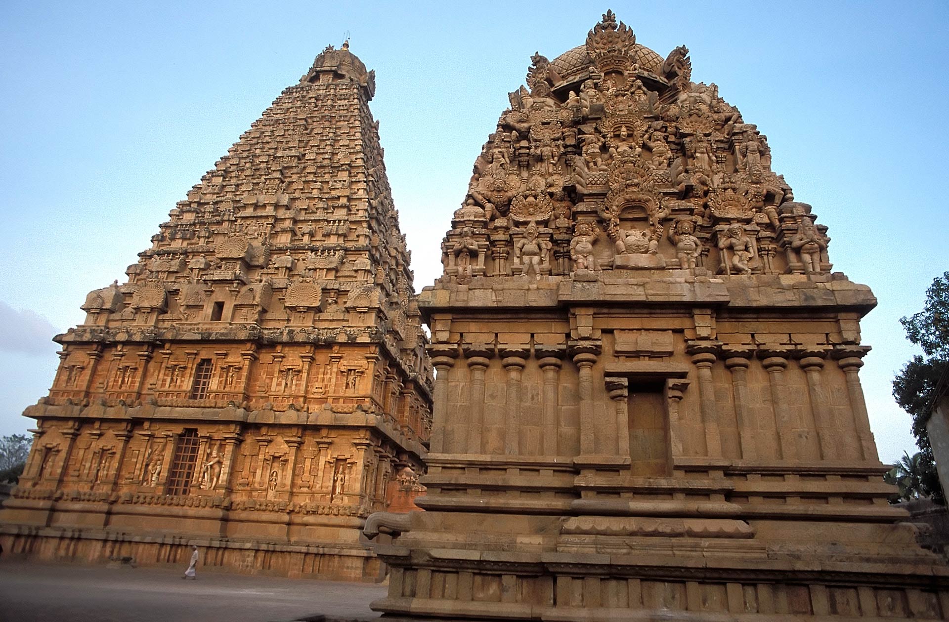 Main Temple and smaller shrine of the Brihadisvara Temple, Thanjavur, Tamil Nadu, India