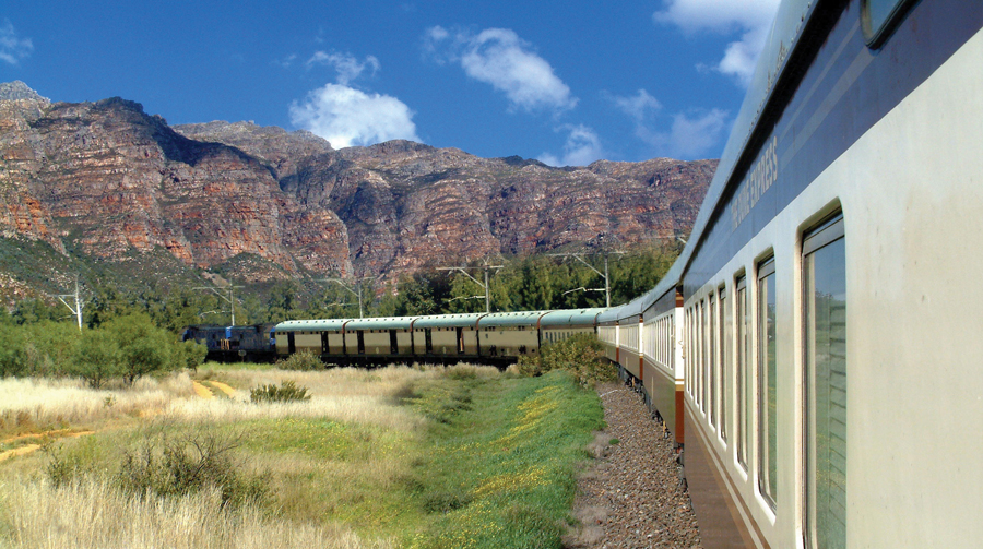 African Explorer - Private Train bend left